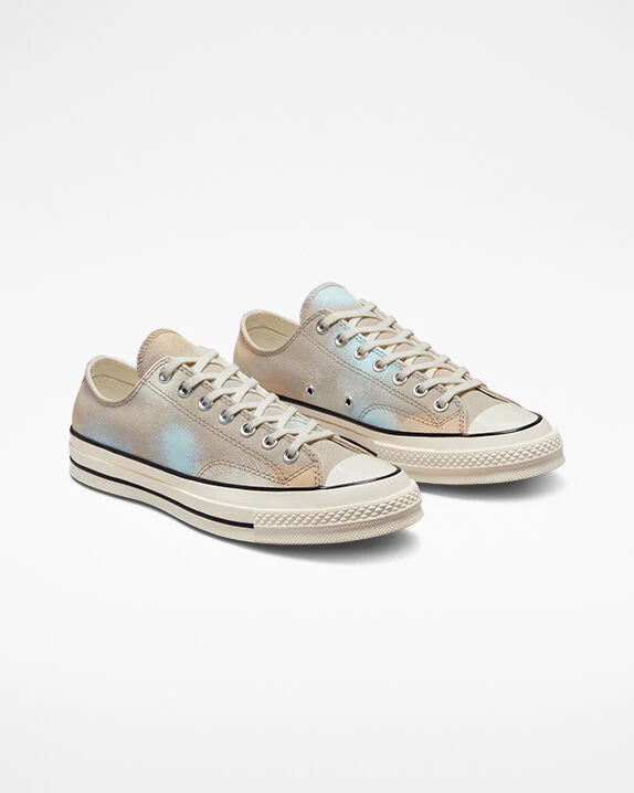 Chuck 70 Spray Paint - Image 2
