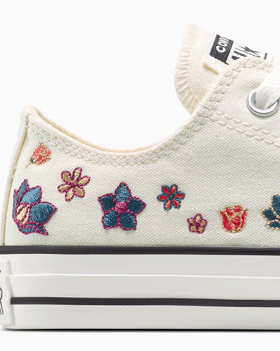 Chuck Taylor All Star Flowers - Image 3