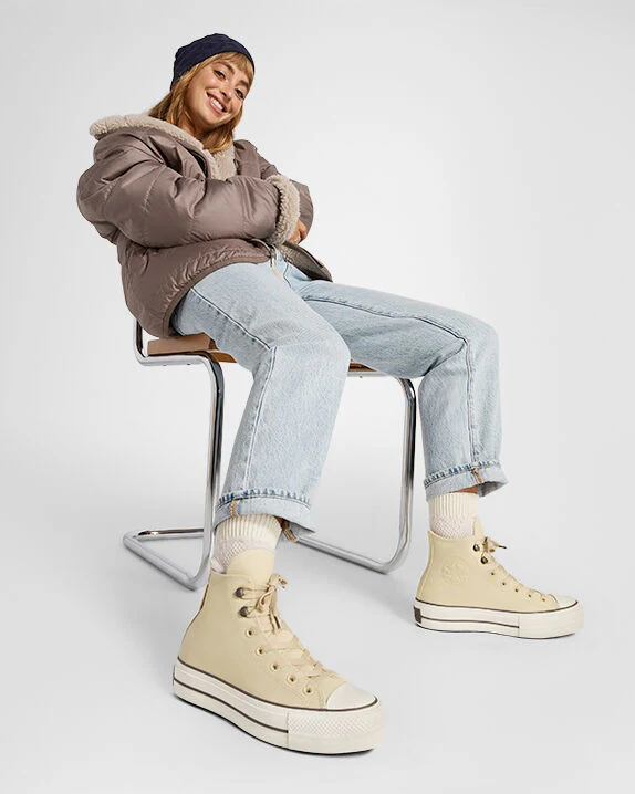 Chuck Tayor All Star Lift Platform Weatherized Leather High Top - Image 5