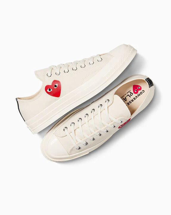 Converse X Comme des Garçons PLAY Chuck 70 OG Single Heart Low Top - Image 16