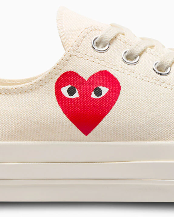 Converse X Comme des Garçons PLAY Chuck 70 OG Single Heart Low Top - Image 18