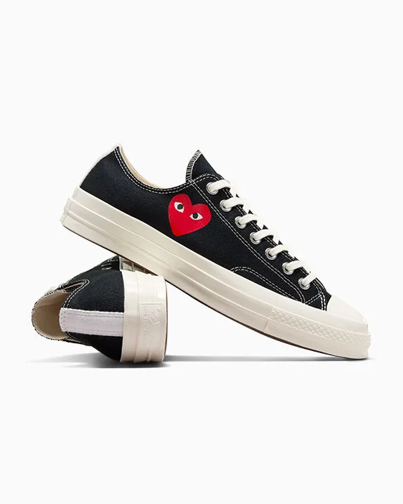 Converse X Comme des Garçons PLAY Chuck 70 OG Single Heart Low Top - Image 3