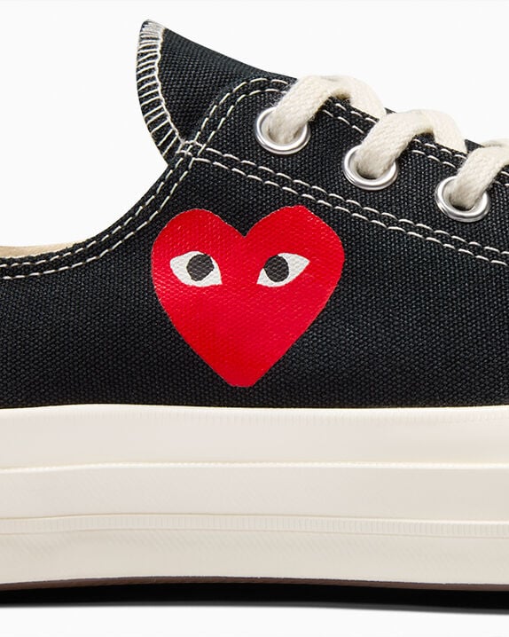 Converse X Comme des Garçons PLAY Chuck 70 OG Single Heart Low Top - Image 5