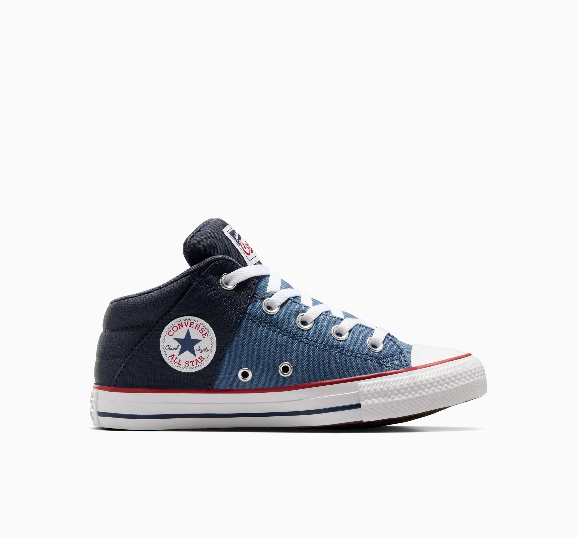 Chuck Taylor All Star Axel Mid Top - Image 2