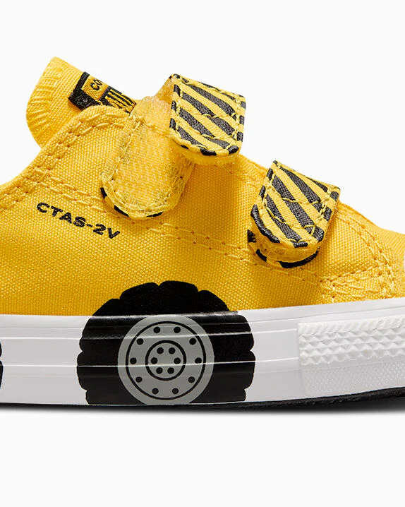 Chuck Taylor All Star Construction Truck Easy-On Low Top - Image 3