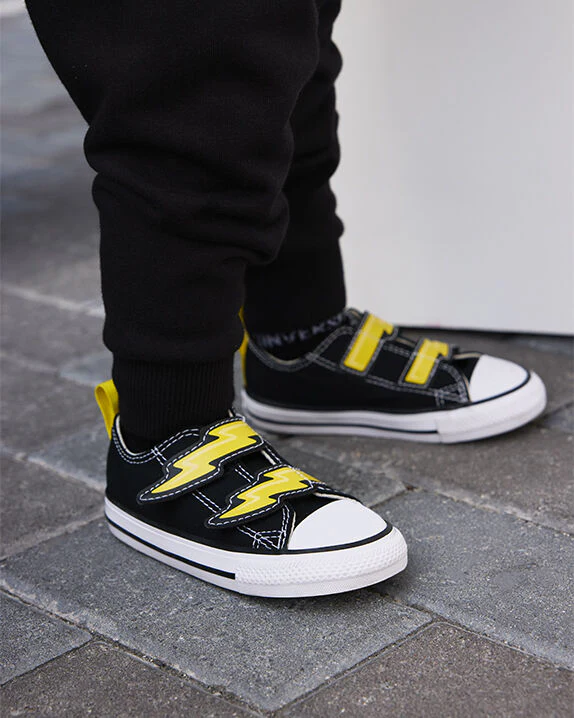 Chuck Taylor All Star Electric Bolt Easy On Low Top - Image 11