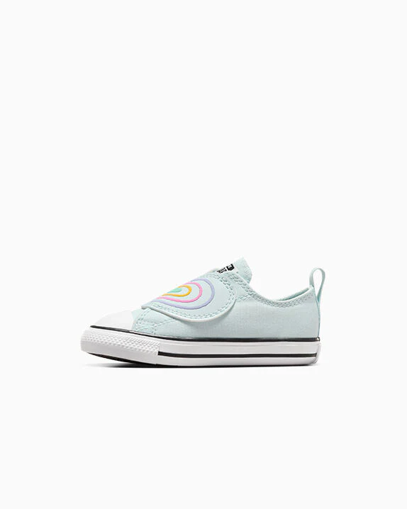 Chuck Taylor All Star Heart Strap Easy On Low Top - Image 6