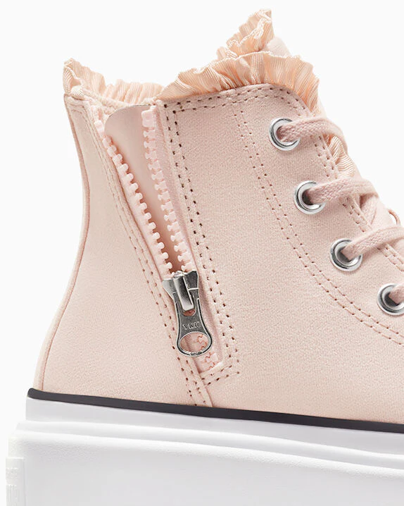 Chuck Taylor All Star Lugged Lift Ruffles High Top - Image 8