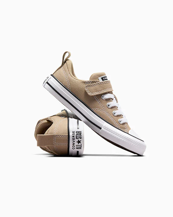 Chuck Taylor All Star Malden Street Easy-On Low Top - Image 5