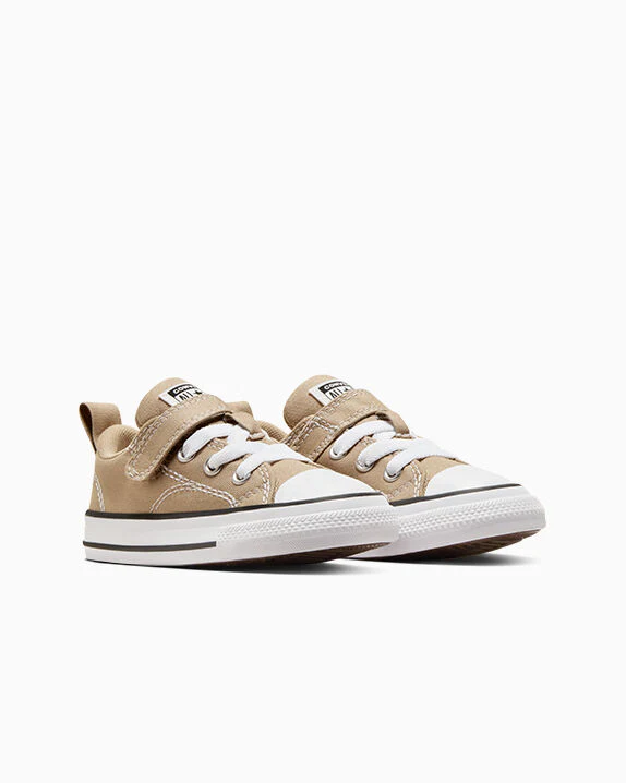 Chuck Taylor All Star Malden Street Easy-On Low Top - Image 3
