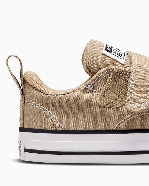 Chuck Taylor All Star Malden Street Easy-On Low Top - Image 7