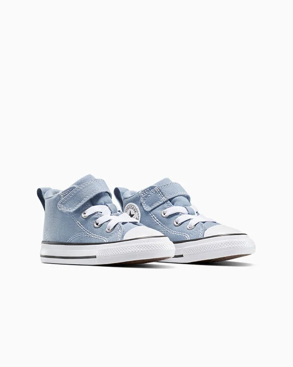 Chuck Taylor All Star Malden Street Easy-On Mid Top - Image 13