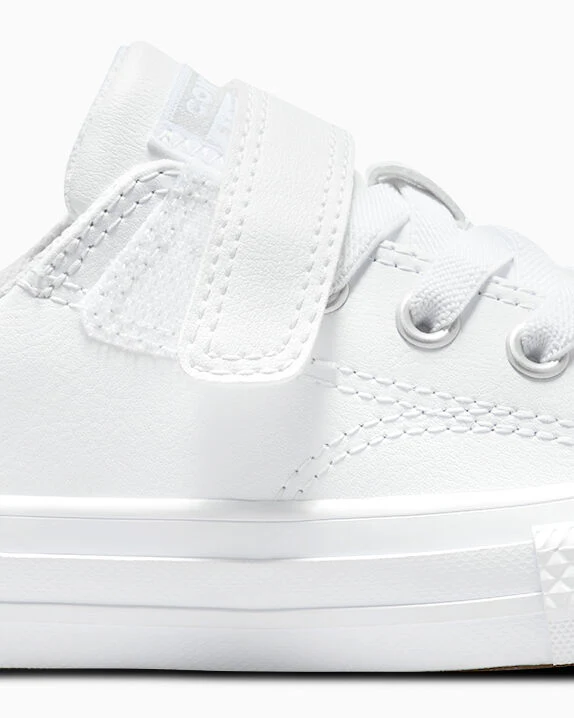 Chuck Taylor All Star Malden Street Leather Easy On Low Top - Image 8